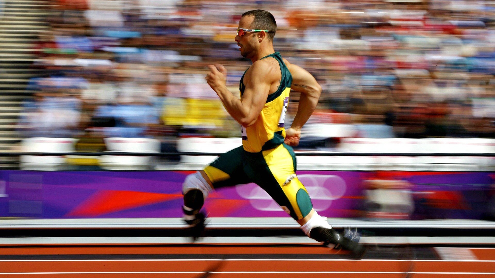 “足球+科技”融合创新成果引领行业新风尚，行业快速提档升级，足球创新设计