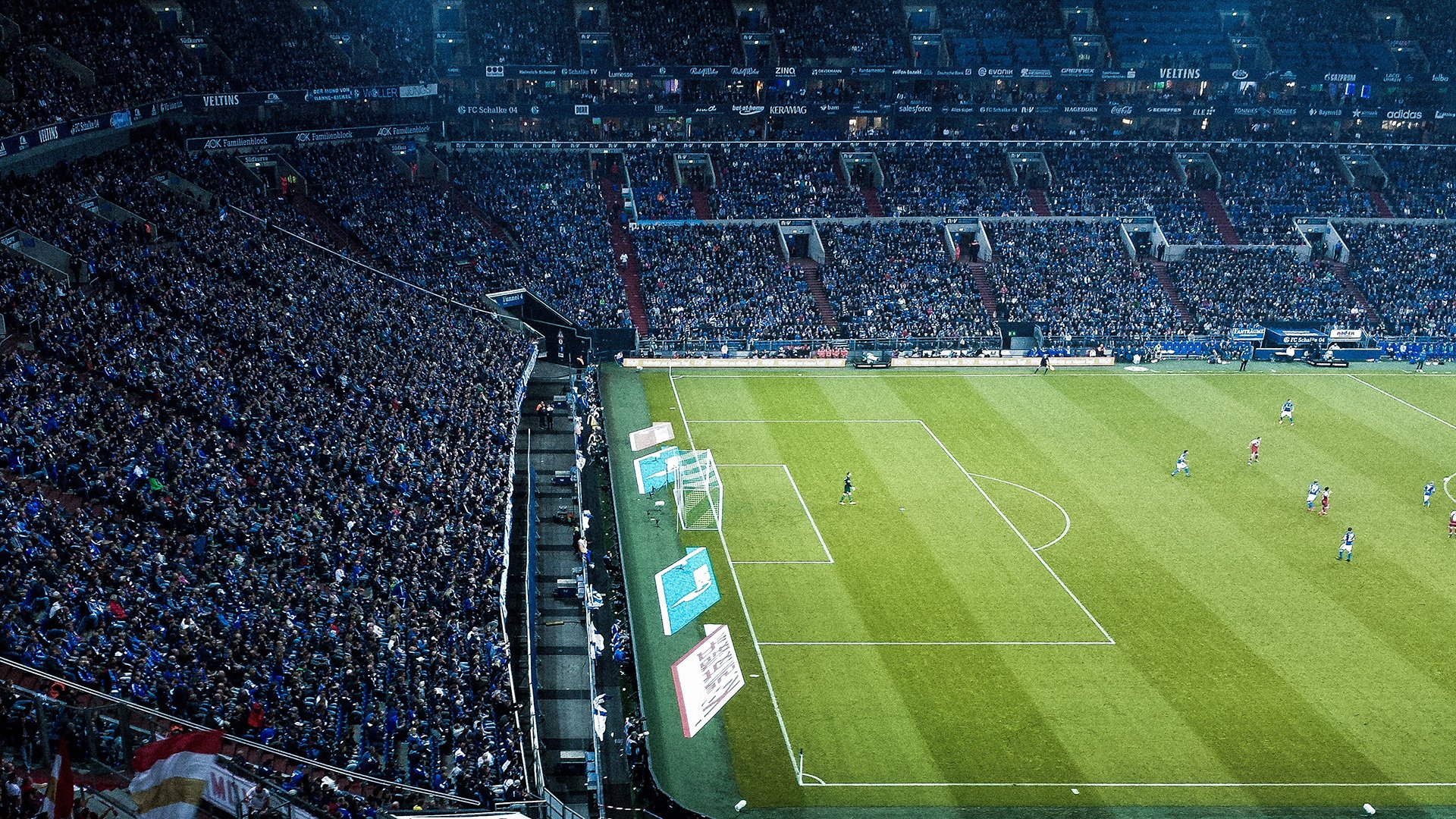 开云体育官方下载-车队背后的故事：团队如何协作冲击冠军？，车队合作模式